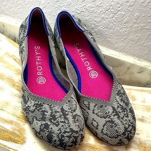 Rothy’s Snake Skin Flat in Size 8
